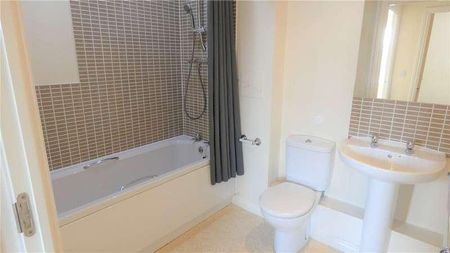 Richmond Court, Exeter, Devon, EX4 - Photo 2