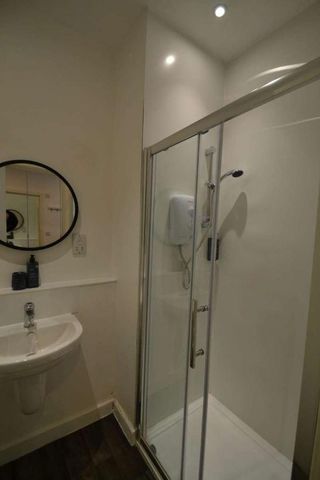 London Road, Kingston Upon Thames, KT2 - Photo 5