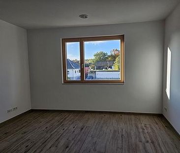 *EXKLUSIVE 2 ZIMMER-WOHNUNG mit EBK *AUFZUG *TIEFGARAGE * BARRIEREF... - Foto 1