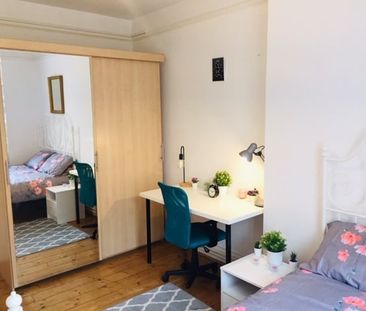 Room in a Shared Flat, Scott Ellis Gardens, NW8 - Photo 1