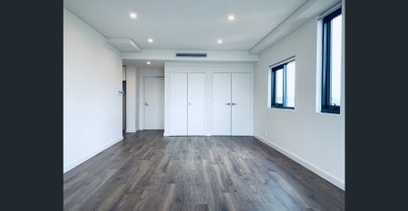 Near New Two Bed Apartment - Photo 5