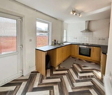 Hainton Avenue, Grimsby, DN32 - Photo 6