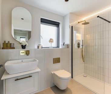 4 bedroom semi-detached house to rent - Photo 6