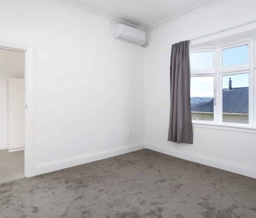 Renovated Three Bedroom Home - Photo 4