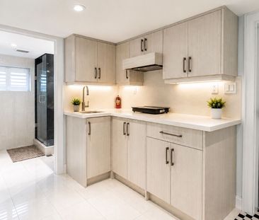 For Lease - 1078 Sawyer Avenue, Mississauga, Ontario - Photo 3
