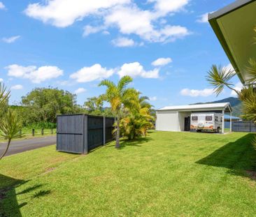 SPACIOUS FAMILY HOME IN SOUGHT AFTER WHITE ROCK! - Photo 6