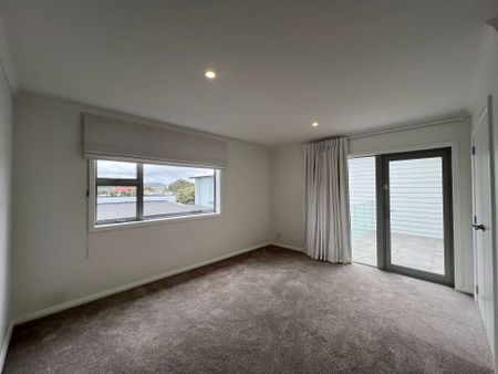 Petone 3 Bedrooms - Photo 5