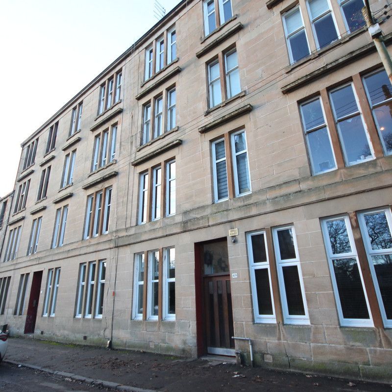 Kilmailing Road, Glasgow, G44 - Photo 1