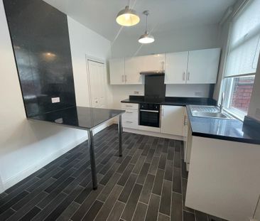 2 bedroom house to rent - Photo 2