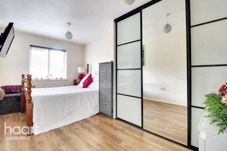 3 bedroom terraced house to rent - Photo 2