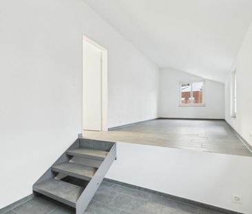 Grosszügige, lichtdurchflutete Wohnung mit Terrasse im Herzen des Dorfes - Photo 6
