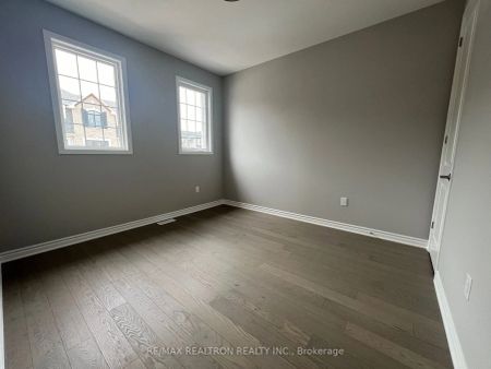 Condo Townhouse For Lease | W9250716 - Photo 3