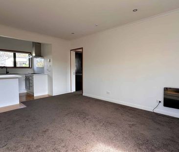 REMARKABLE IN REMUERA - Photo 4