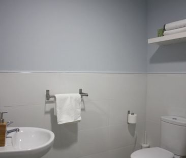 Room with balcony in Lavapiés - Photo 5