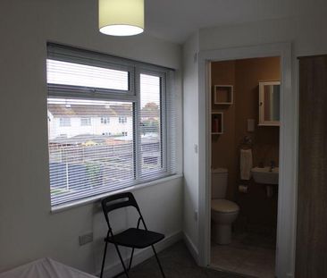 Mixed use to rent - Photo 4