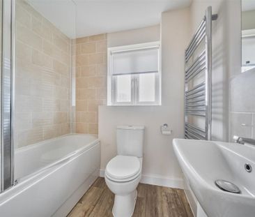 2 bedroom end of terrace house to rent - Photo 6