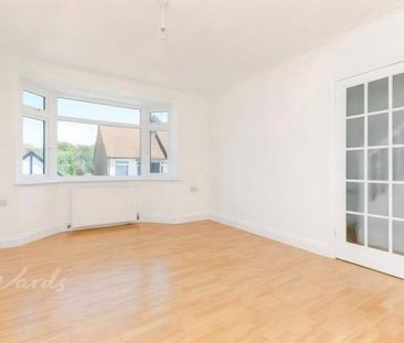 3 bedroom chalet to rent - Photo 3