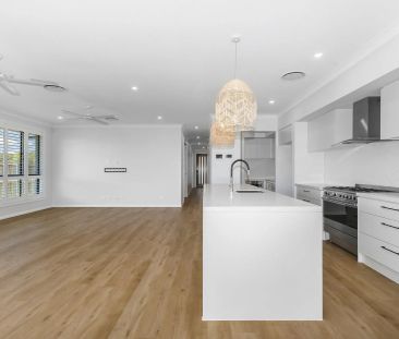 Four Bedroom House - Photo 3