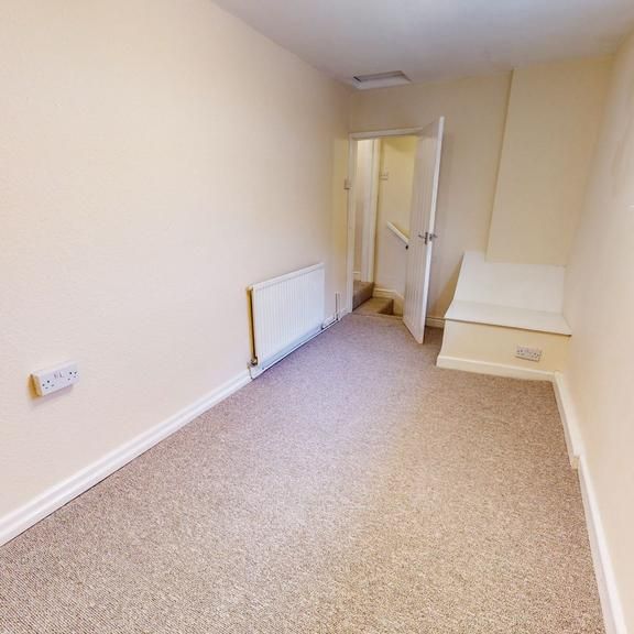 2 bedroom cottage to rent - Photo 1