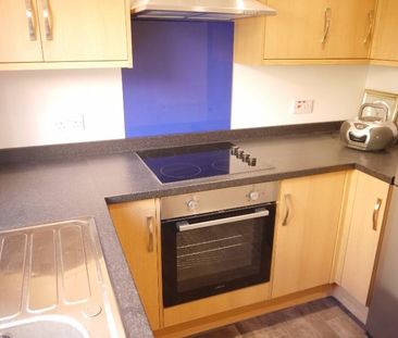 2 bedroom terraced house to rent - Photo 6