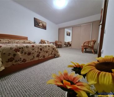 Vila cu 6 camere si garaj propriu, Centrul Istoric Drumul Po - Fotografie 6