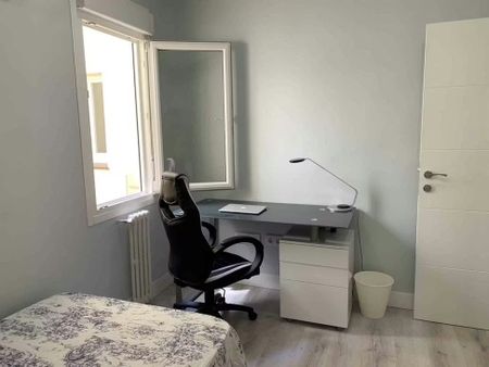 Calle de Fernández de los Ríos, Madrid, Community of Madrid 28015 - Photo 3