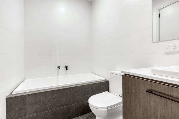 2D Meadowvale Road, Modbury SA 5092 - House For Rent - $680 | Domain - Photo 1