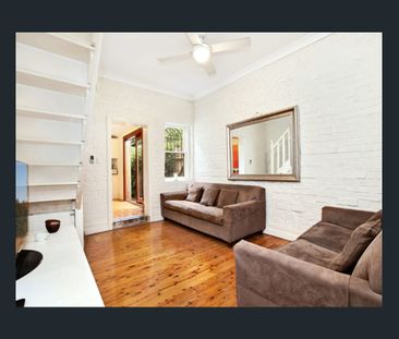 Charming Two Level Townhouse in Heart of Erskineville - Photo 1