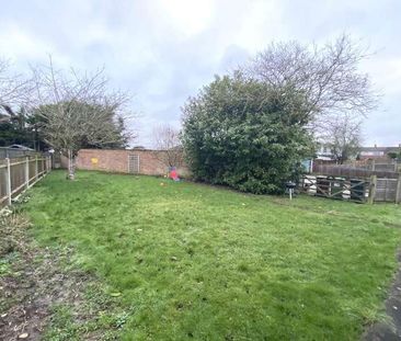 Lexington Close, Borehamwood, WD6 - Photo 2