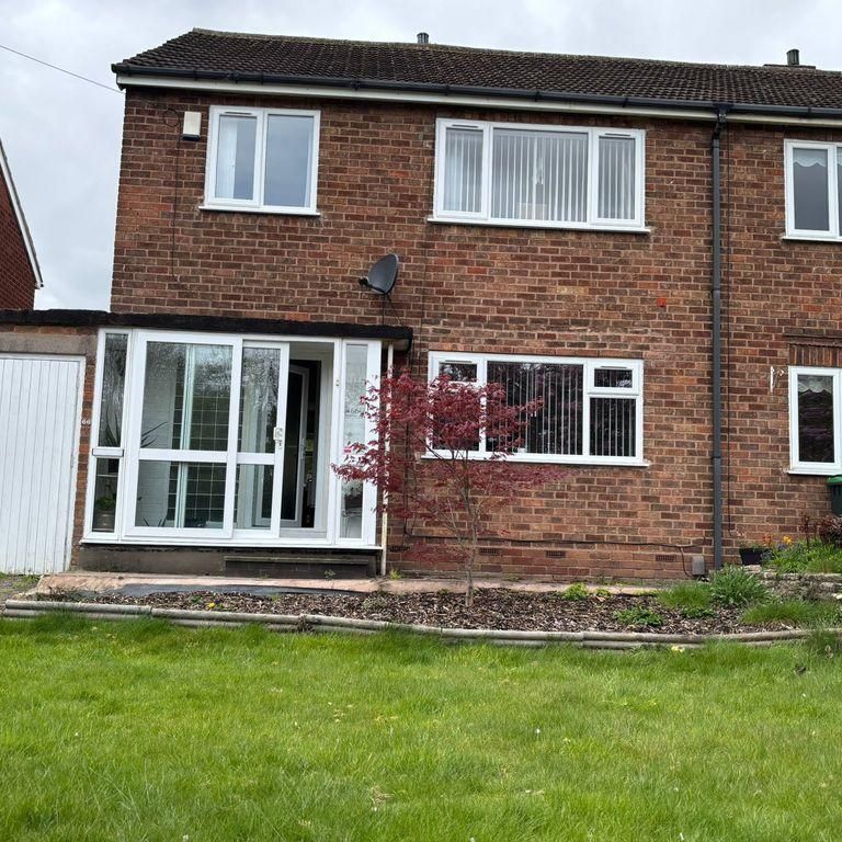 3 bedroom semi-detached house to rent - Photo 1