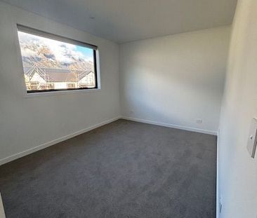 Stunning brand new 2 bedroom - Photo 1