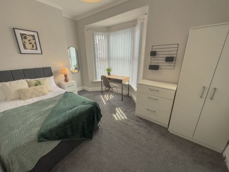 Connaught Road, Liverpool. - Photo 2