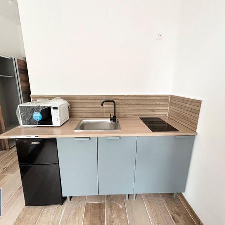 Location Appartement 1 pièce 16m² FAMARS 59300 - Photo 3