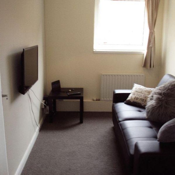 4 bedroom apartment to rent - Photo 1