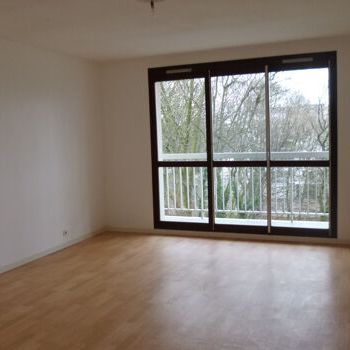 Appartement 3 pièces 73m2 REIMS 830 euros - Photo 1