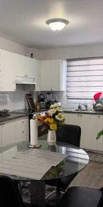 Longueuil, beau 4 1/2 ensoleillé, 1er étage, libre 1er juillet (possibilité 1er juin) - Photo 3