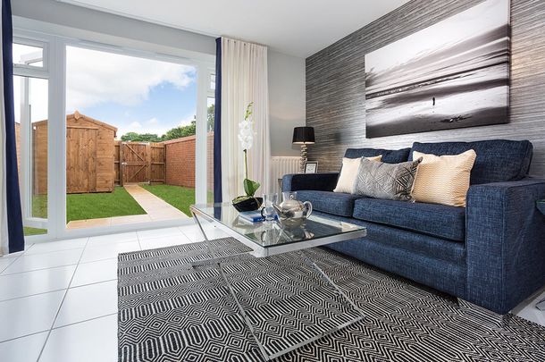 Modern 3 bedroom semi-detached house on the popular Round House Park Development, Norwich - Photo 1