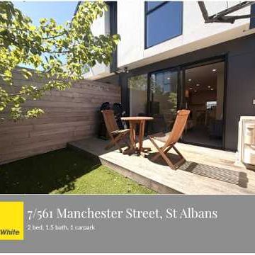 St Albans- Furnished or Unfurnished, it's your choice! - Photo 2