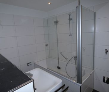 zentrale Lage, gute Anbindung an ÖPNV, bezugsfertig - Photo 2