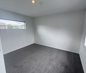 Renovated in the heart of Henderson - Photo 5