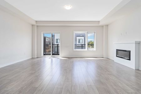 For Lease - 142 Landsbridge Street, Caledon, Ontario - Photo 2