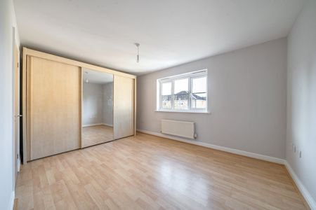 3 bedroom terraced house to rent - Photo 5