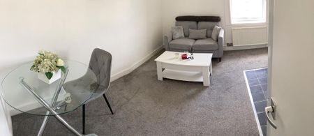 1 bedroom flat to rent - Photo 5