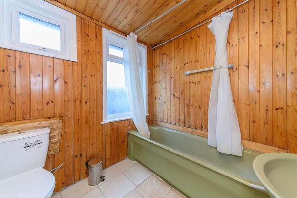 Montpelier Road, London, N3 - Photo 1