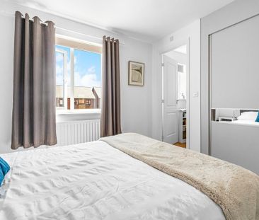 3 bedroom end of terrace house to rent - Photo 5