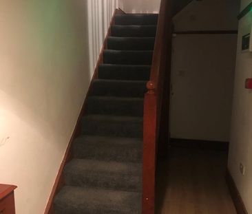 Room in a Shared House, Osterley Gardens, CR7 - Photo 5