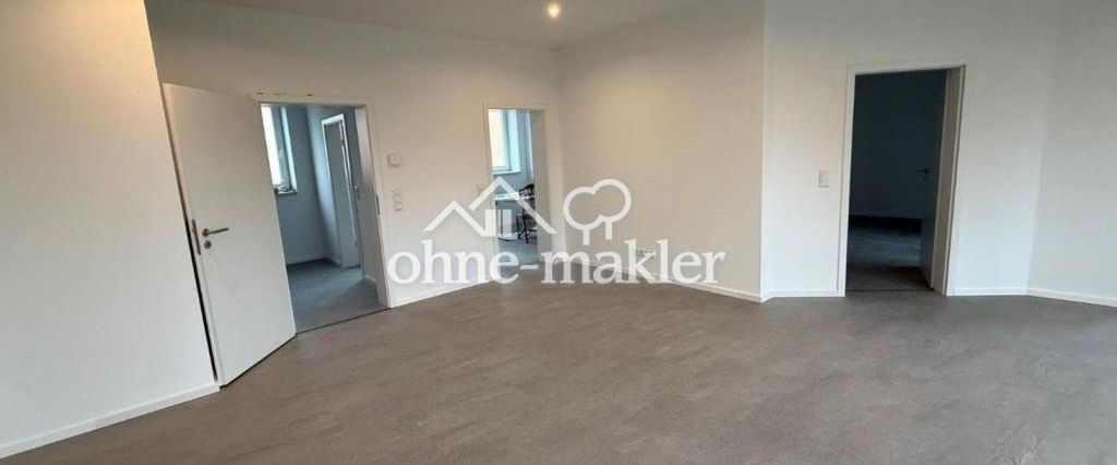 Moderne, großzügige 2-Zimmerwohnung / Erstbezug nach Umbau/ Balkon/ Einbauküche - Foto 1