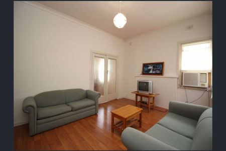 8 Barnes Avenue, - Photo 5