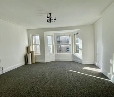 West Street, Worthing - Photo 1