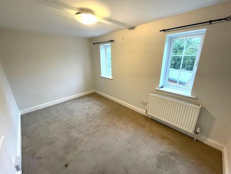 2 bedroom semi-detached house to rent - Photo 4